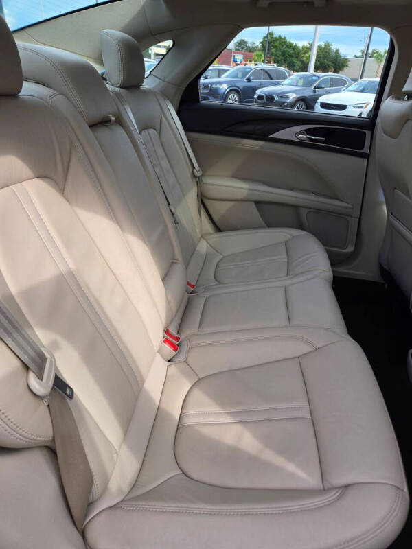 2017 Lincoln MKZ Hybrid Select