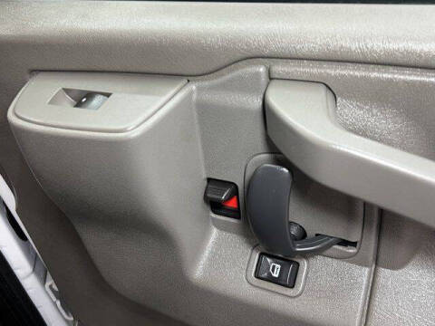 2022 Chevrolet Express 2500