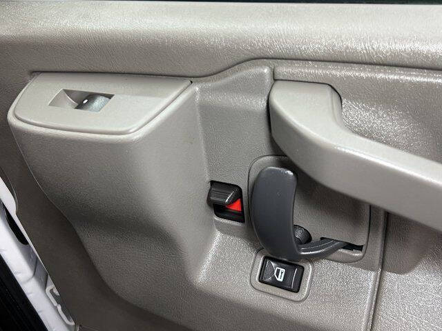 2022 Chevrolet Express 2500