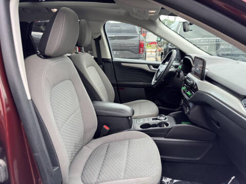 2021 Ford Escape SE