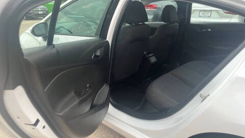 2017 Chevrolet Cruze LS Auto