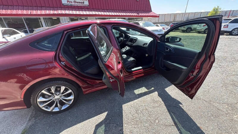 2015 Chrysler 200 S
