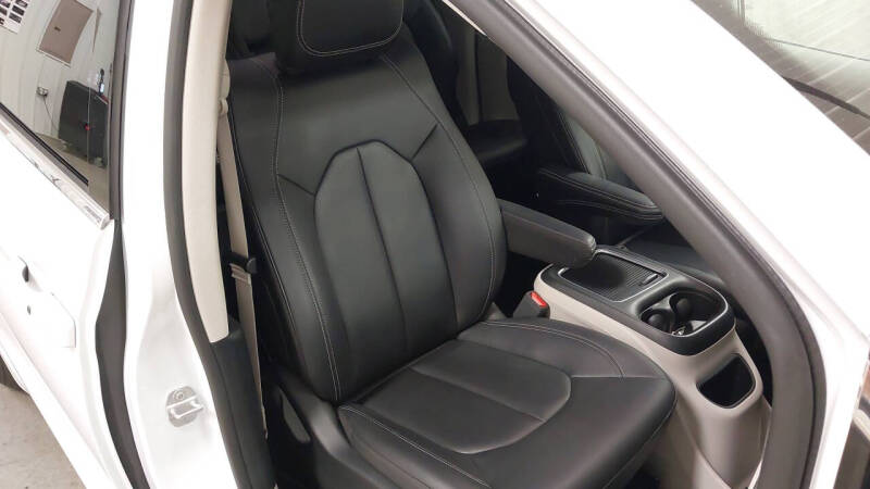 2024 Chrysler Pacifica Plug-In Hybrid