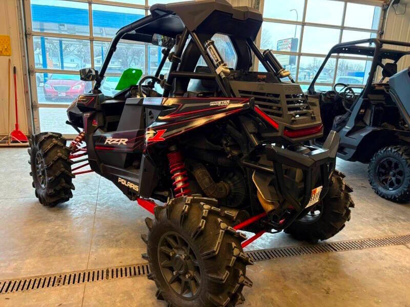 2018 Polaris Razor