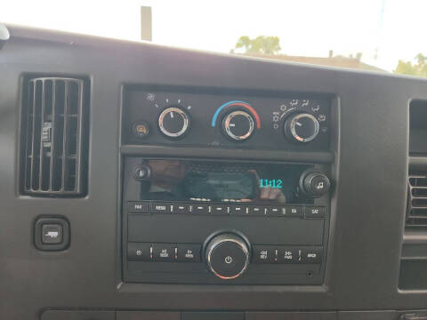 2022 Chevrolet Express 2500