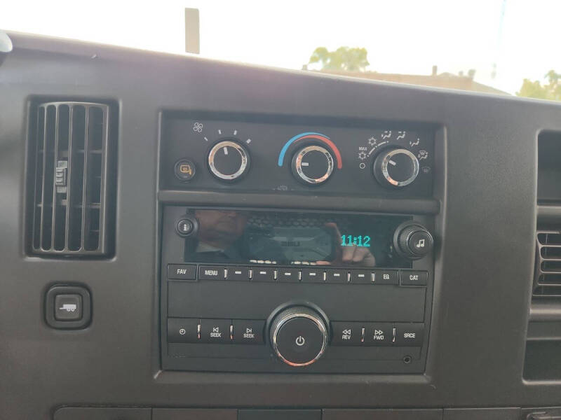 2022 Chevrolet Express 2500