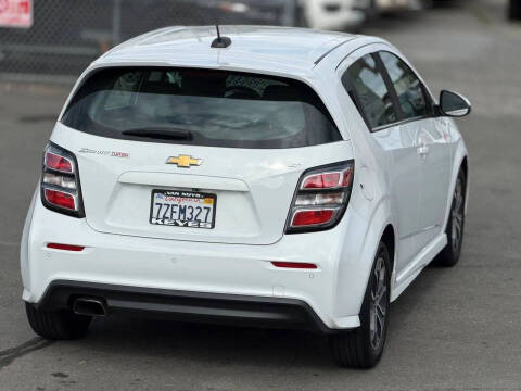 2017 Chevrolet Sonic LT Auto