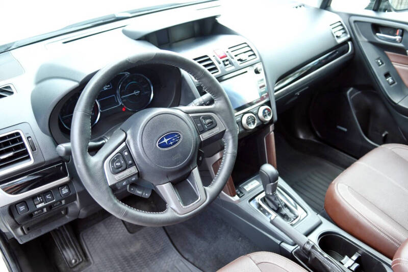 2017 Subaru Forester 2.5i Touring