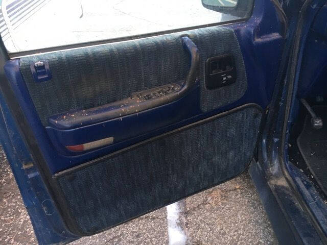 1993 Plymouth Voyager