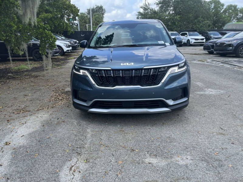 2024 Kia Carnival EX