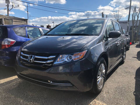 2016 Honda Odyssey for sale at OFIER AUTO SALES in Freeport NY