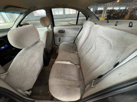 2000 Saturn S-Series SL2