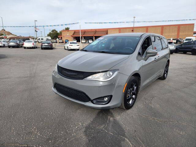 2020 Chrysler Pacifica Touring