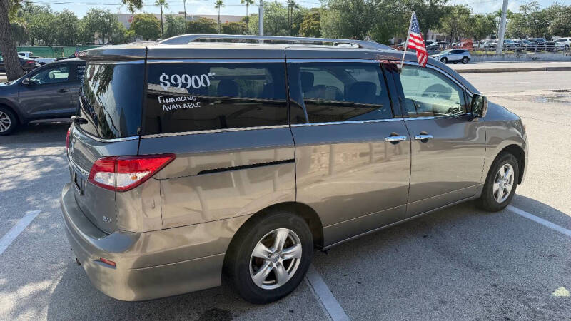 2017 Nissan Quest SV