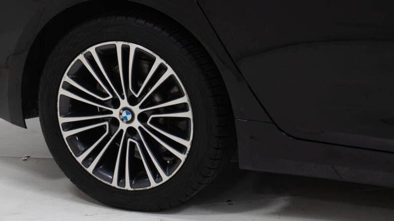 2017 BMW 5 Series 530i