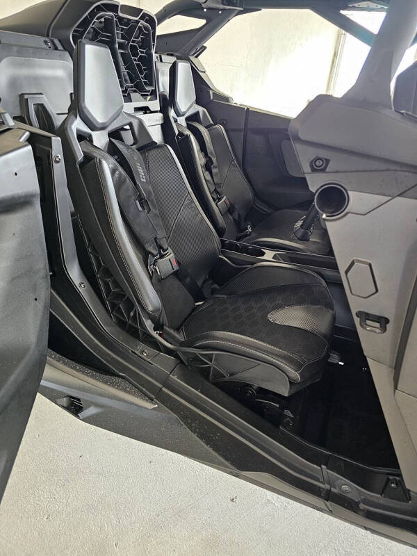 2025 Can-Am Maverick R X RS with Smart-sho