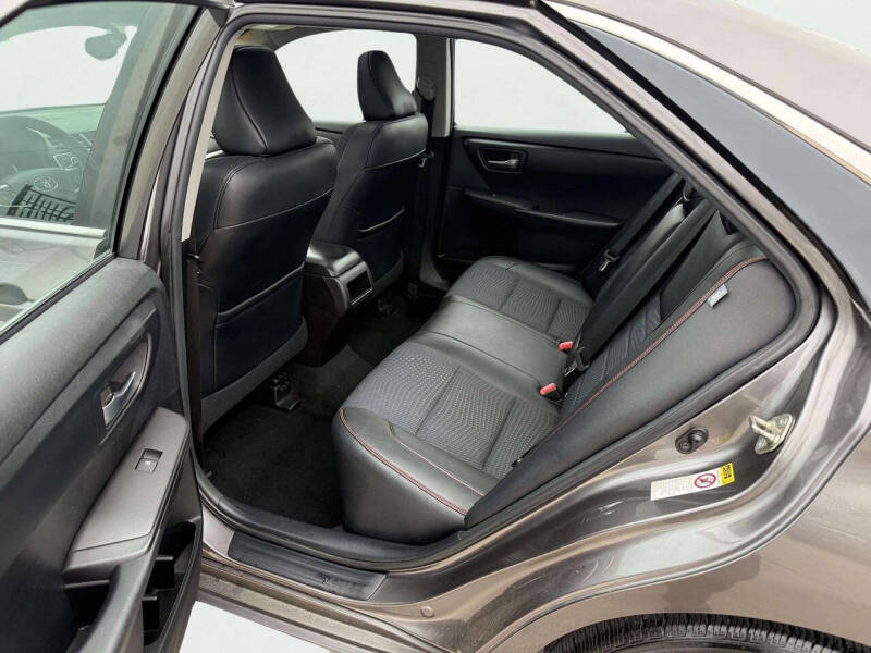 2015 Toyota Camry SE