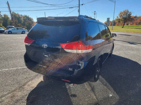 2014 Toyota Sienna Limited 7-Passenger