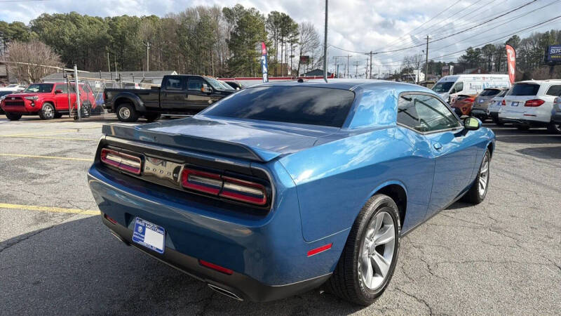 2021 Dodge Challenger SXT