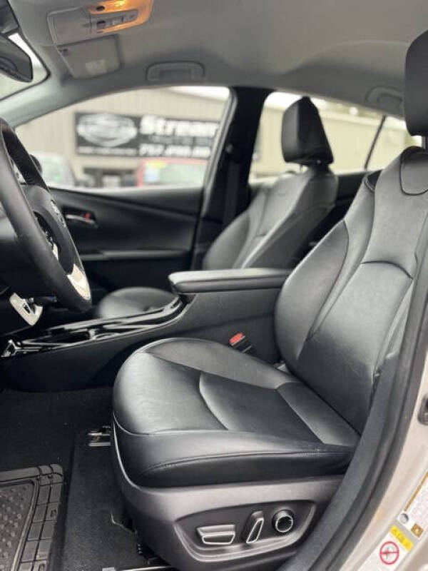 2017 Toyota Prius Prime Plus