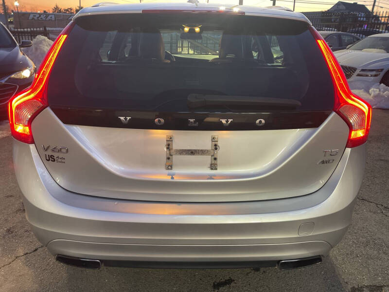 2015 Volvo V60 T5 Premier