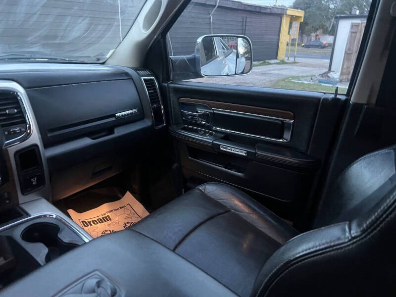 2017 RAM 3500 Laramie