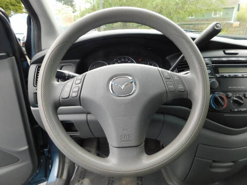 2004 Mazda MPV LX