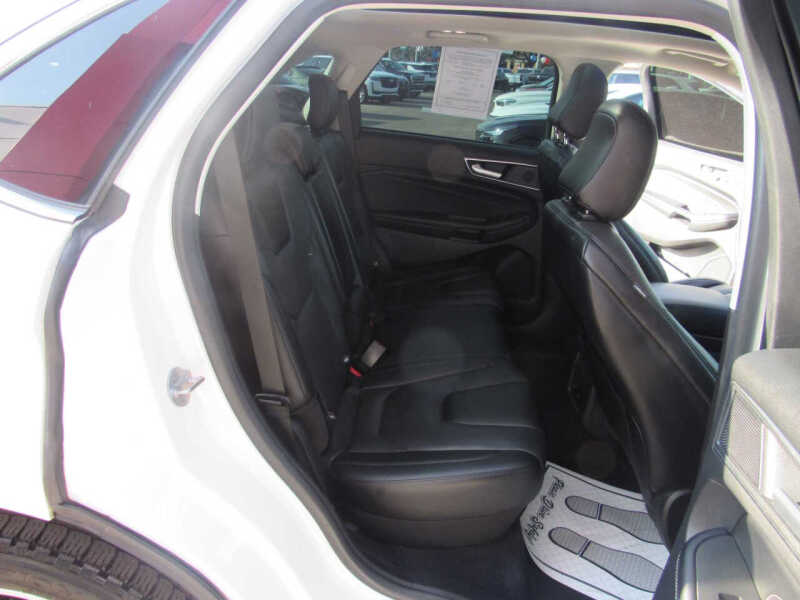 2021 Ford Edge Titanium