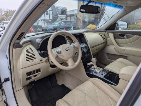 2010 Infiniti FX35