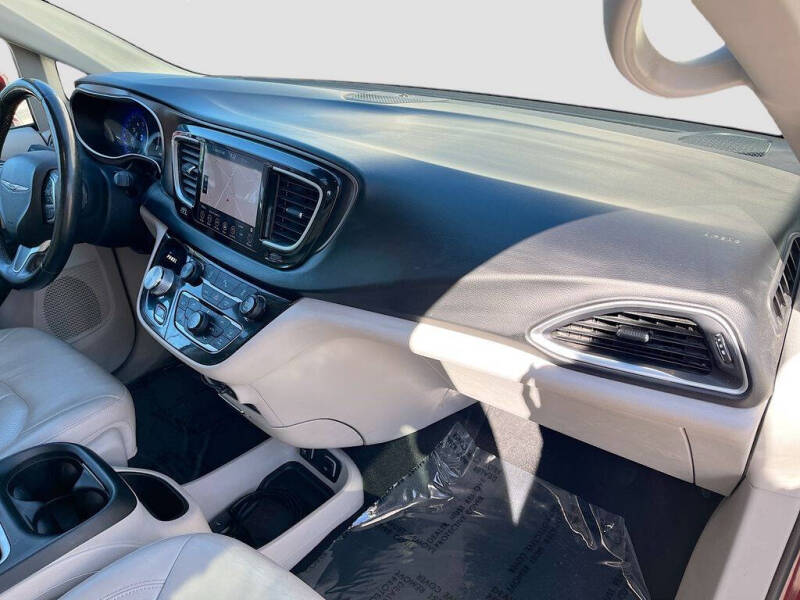 2018 Chrysler Pacifica Touring L Plus
