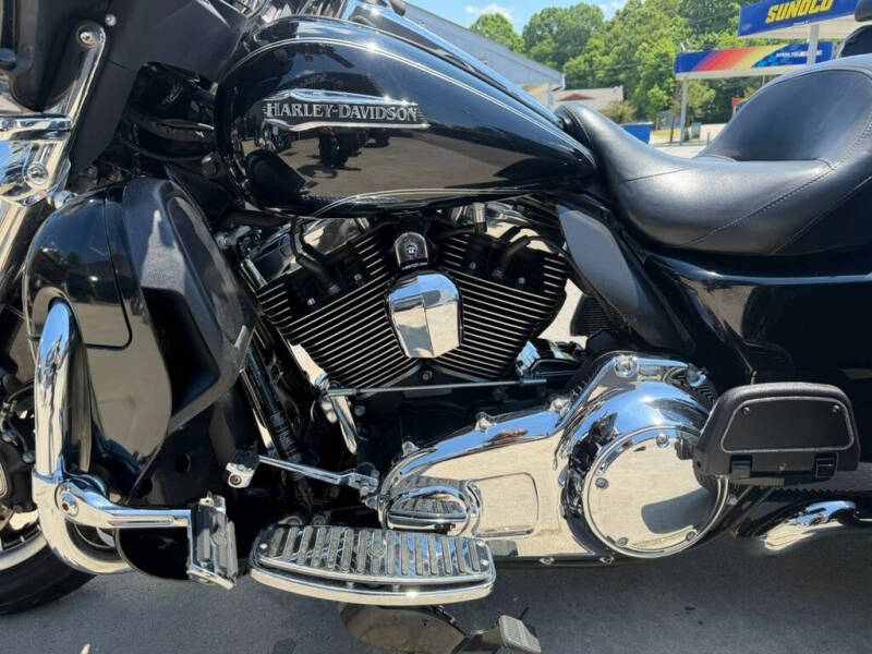 2014 Harley-Davidson Triglide FLHTCUTG