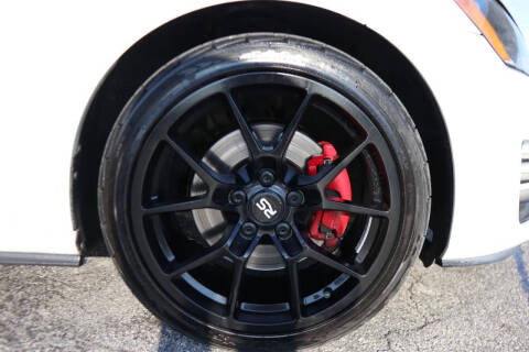 2017 Volkswagen Golf GTI S