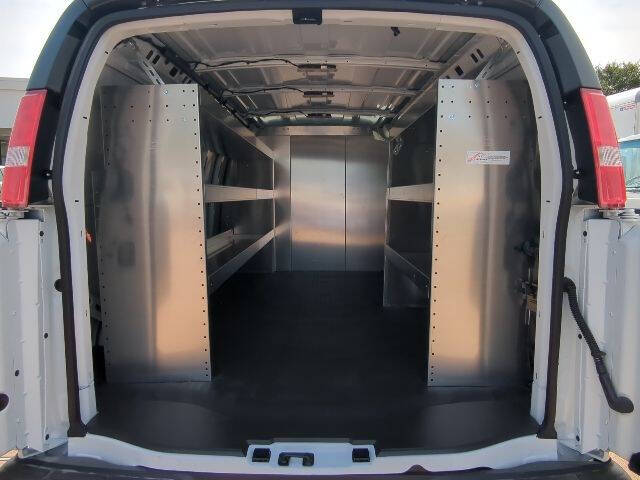 2025 Chevrolet Express 2500