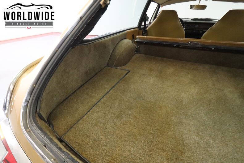 1972 Volvo P1800