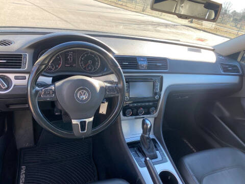2013 Volkswagen Passat SE PZEV