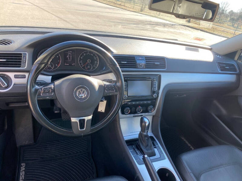 2013 Volkswagen Passat SE PZEV
