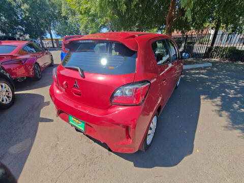 2024 Mitsubishi Mirage ES