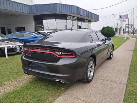 2017 Dodge Charger SXT