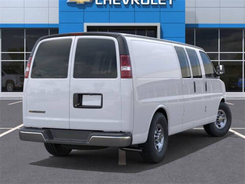 2025 Chevrolet Express 3500