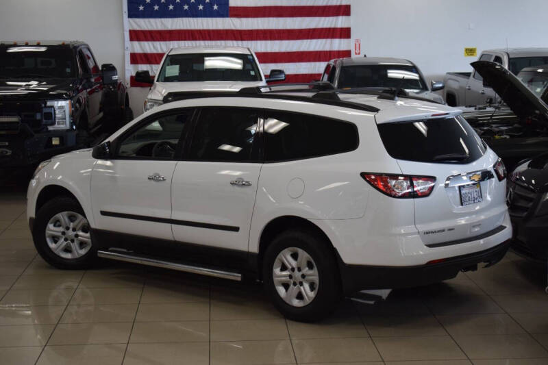 2017 Chevrolet Traverse LS