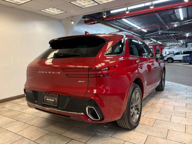 2023 Genesis GV70 2.5T Standard