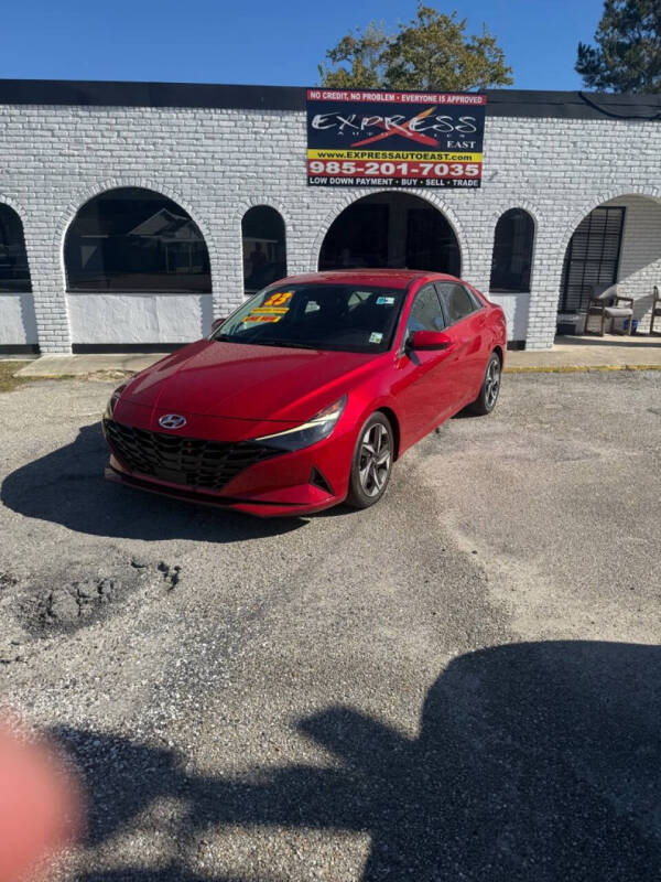 2023 Hyundai Elantra SEL's photo