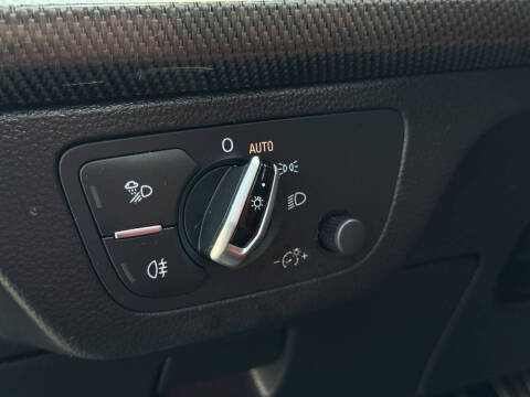 2018 Audi SQ5 3.0T quattro Premium Plus