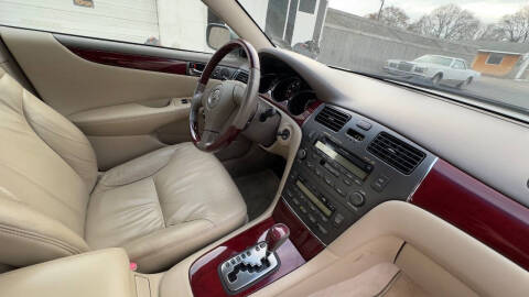 2004 Lexus ES 330