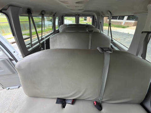 2010 Ford E-Series E-350 SD XL