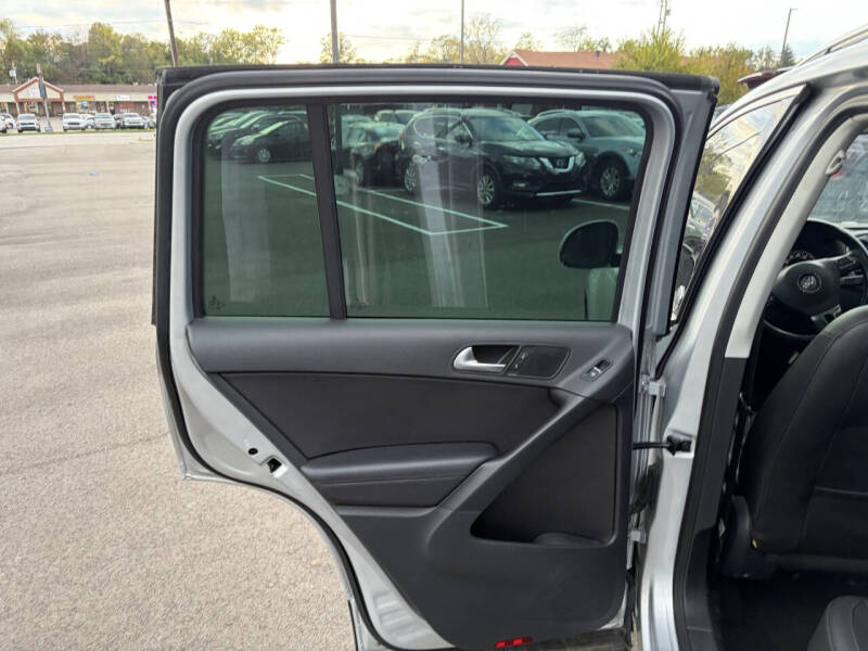 2017 Volkswagen Tiguan 2.0T Wolfsburg Edition