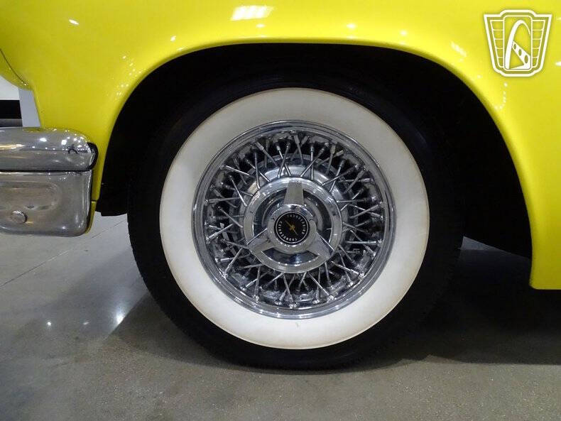 1957 Ford Thunderbird
