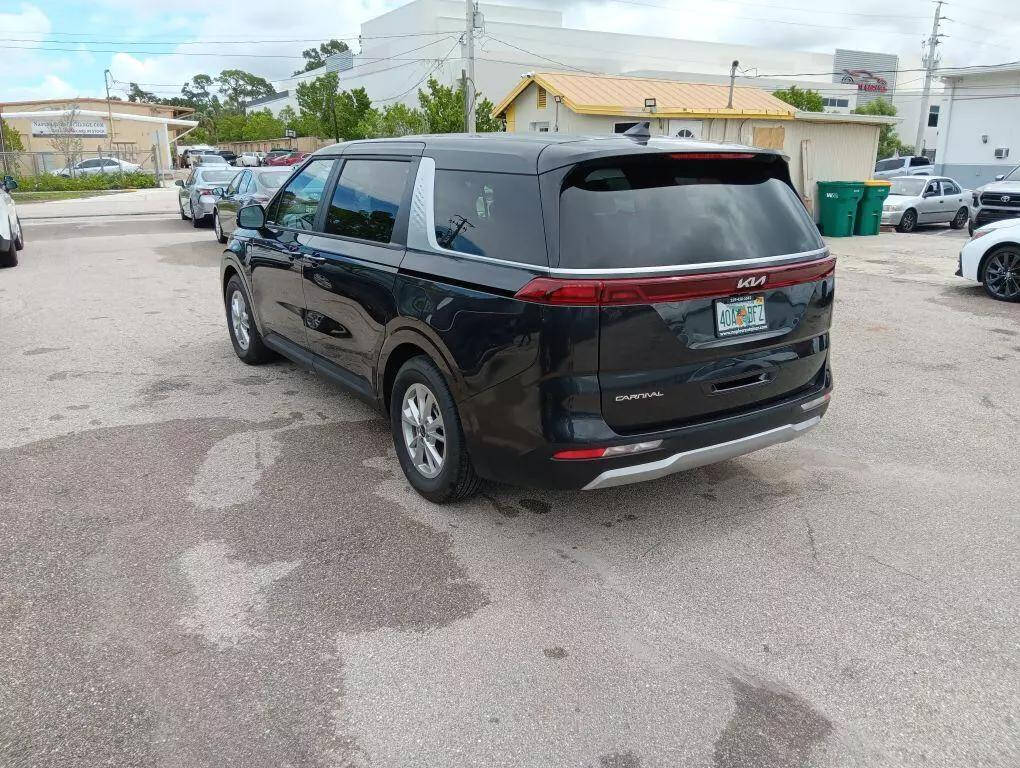 2024 Kia Carnival for sale at The Rock Fleet MGMT LLC in Naples, FL