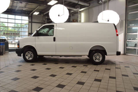 2025 Chevrolet Express 2500