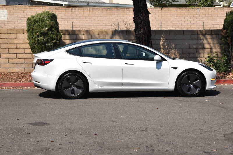 2021 Tesla Model 3 Base photo 9